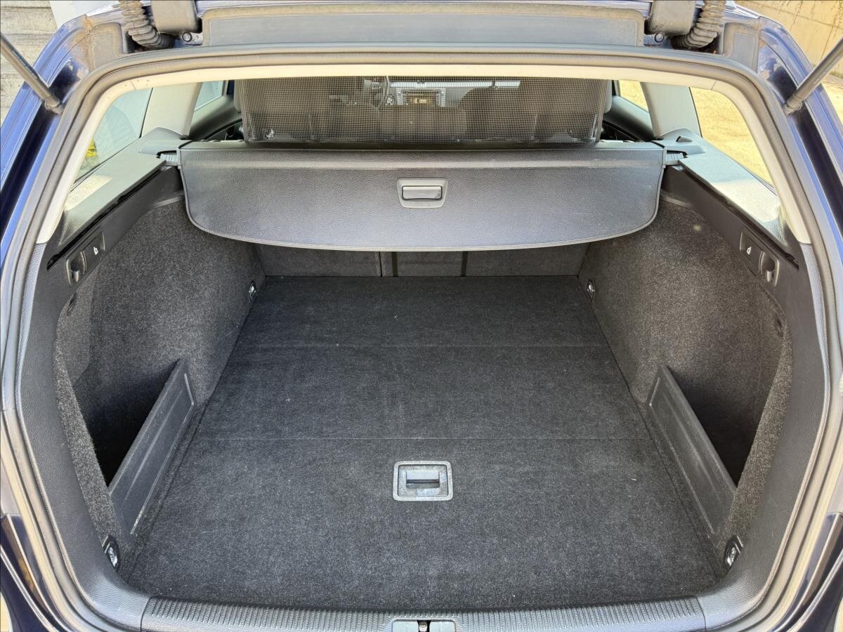 Volkswagen Passat Kombi 2,0 l 103 kw