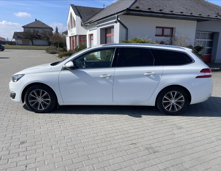 Peugeot 308 Kombi 1,6 l 88 kw