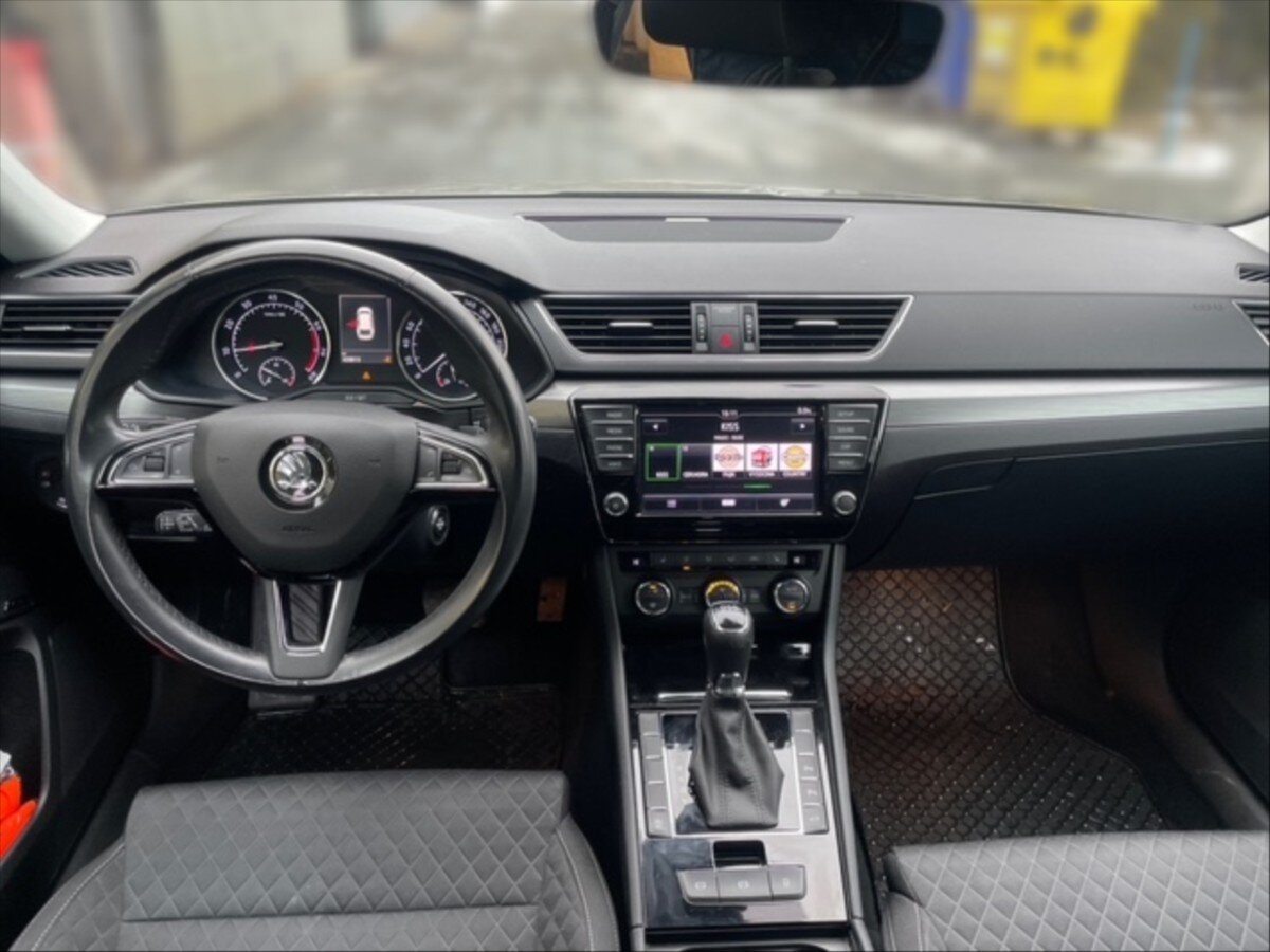 Škoda Superb Kombi 1,8 l 132 kw