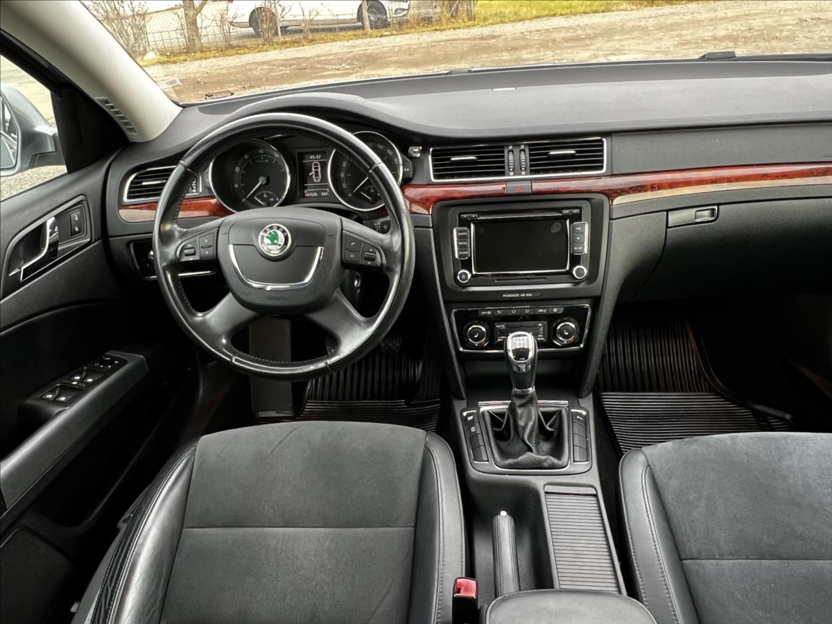 Škoda Superb