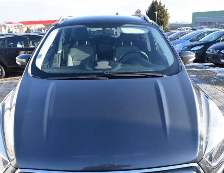 Ford Kuga SUV 1,5 l 88 kw