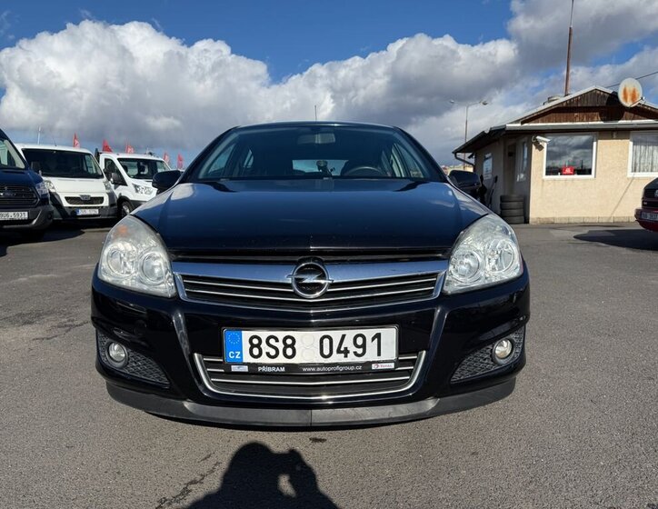 Opel Astra Hatchback 1,6 l 85 kw
