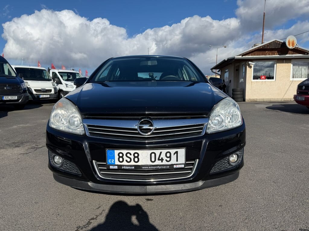 Opel Astra Hatchback 1,6 l 85 kw