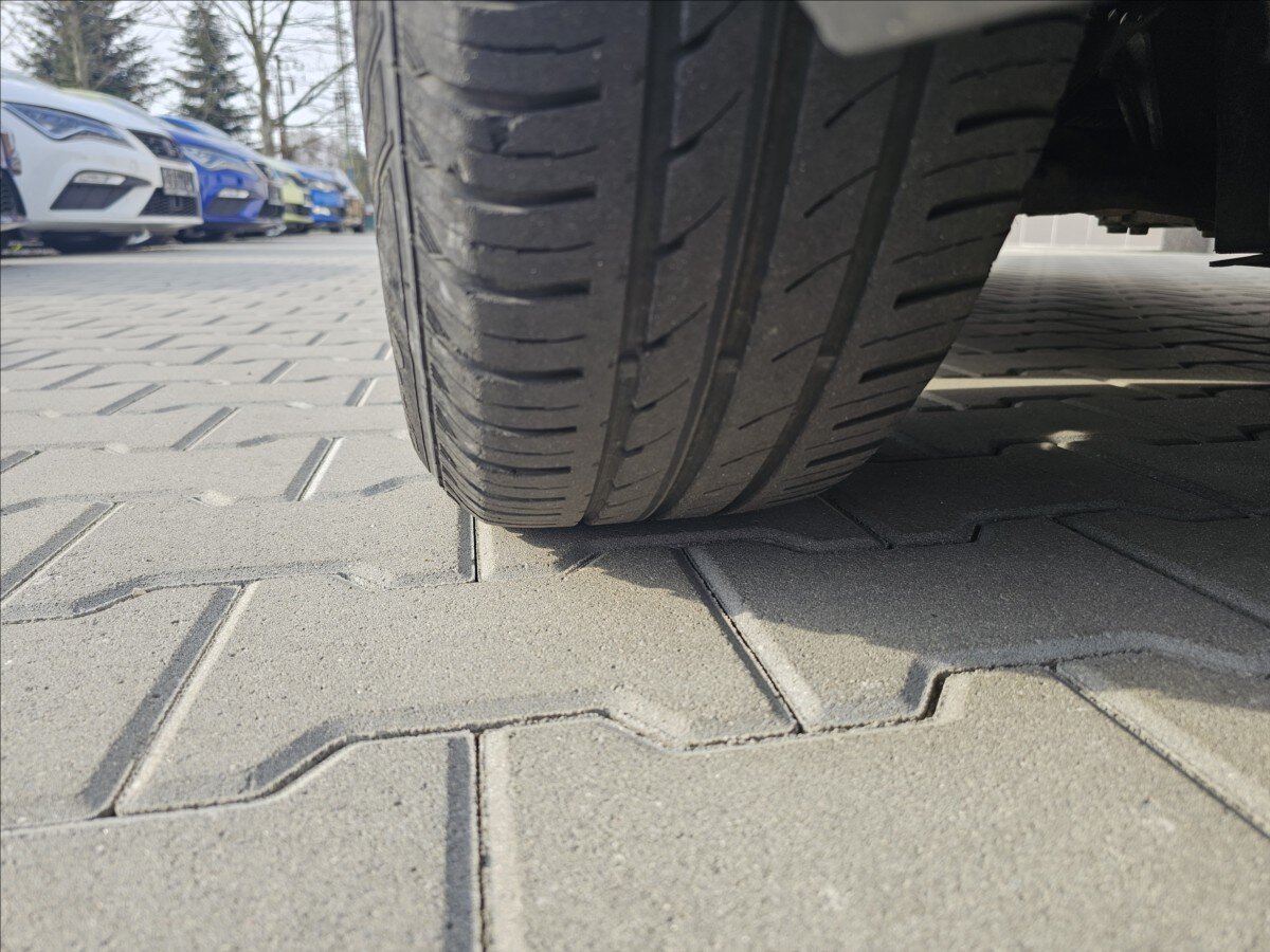 Volkswagen Golf Hatchback 1,4 l 59 kw