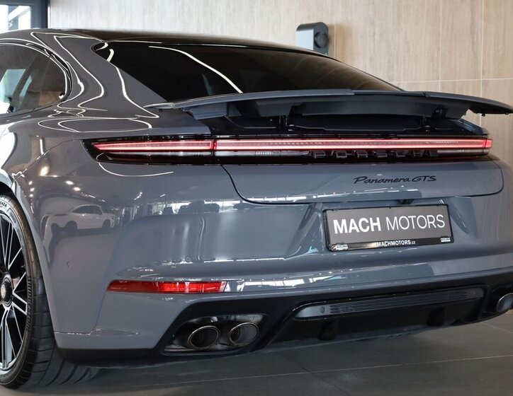 Porsche Panamera Sedan / Limuzína 4,0 l 368 kw