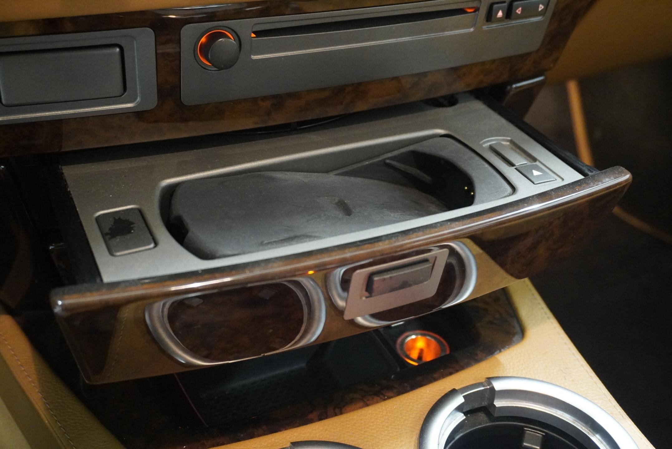 BMW Řada 7 Sedan 6,0 l 327 kw