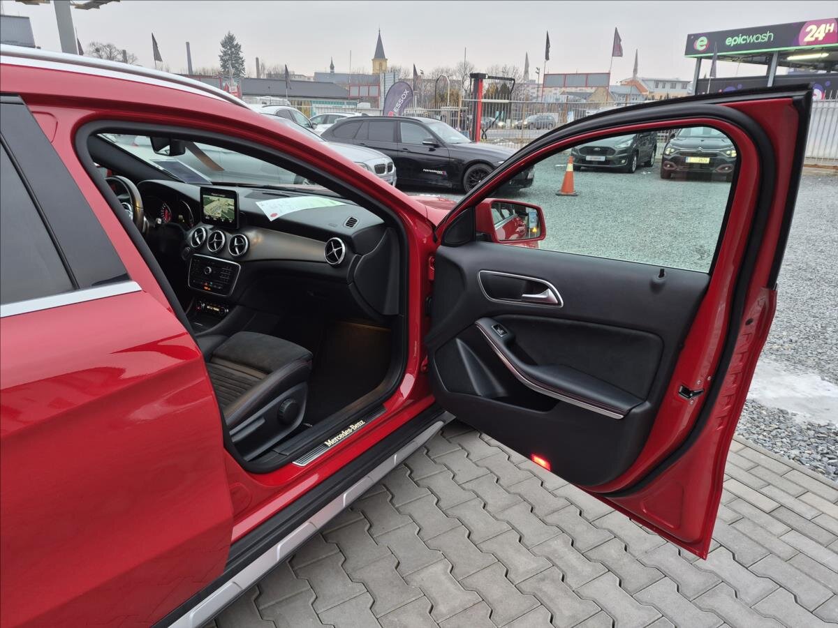 Mercedes-Benz GLA SUV 1,6 l 115 kw