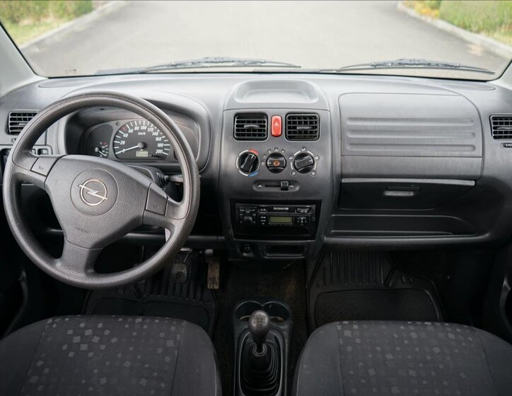 Opel Agila Hatchback 998,0 44 kw