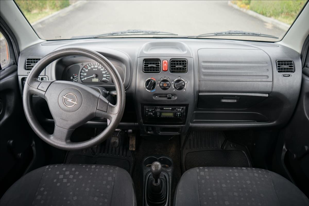 Opel Agila Hatchback 998,0 44 kw