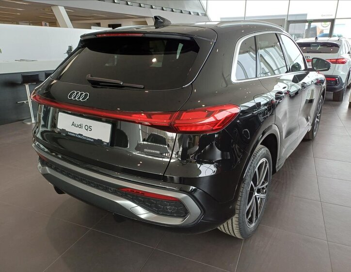 Audi Q5 SUV / Terénní 2,0 l 150 kw