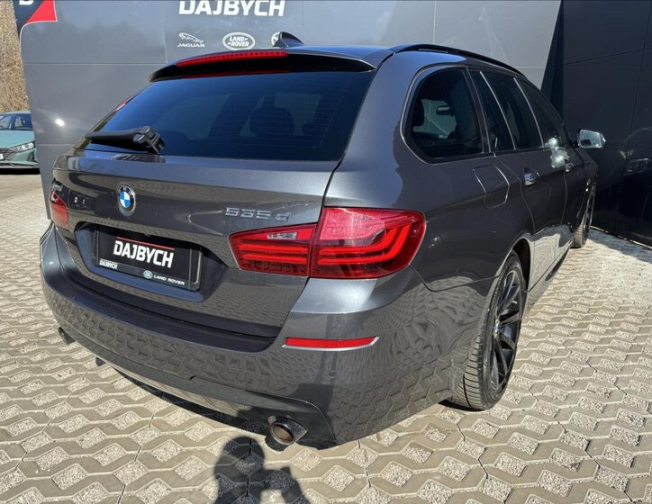 BMW Řada 5 Kombi 3,0 l 230 kw