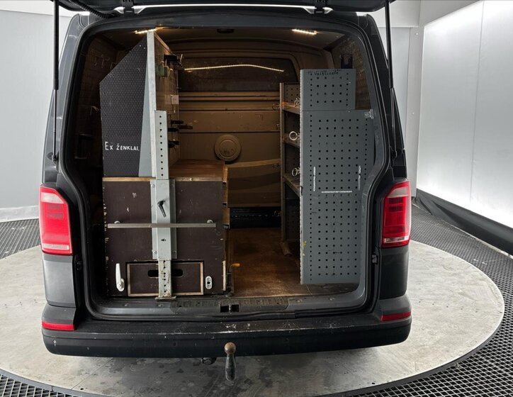 Volkswagen Transporter Kombi 2,0 l 110 kw