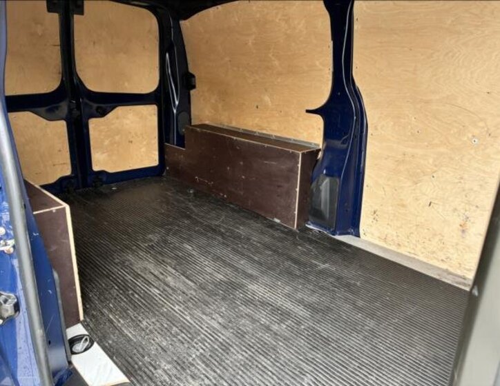 Opel Vivaro Skříň 2,0 l 90 kw