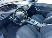 Peugeot 308 7