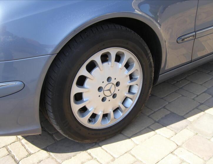 Mercedes-Benz Třídy E 10