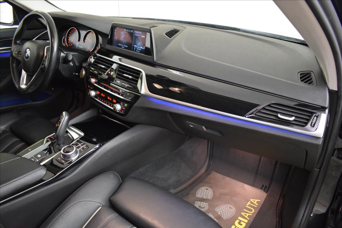 BMW Řada 5 Sedan / Limuzína 3,0 l 195 kw