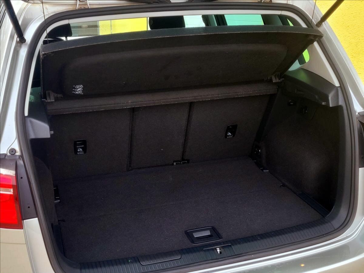 Volkswagen Golf Sportsvan MPV 1,2 l 81 kw