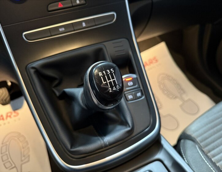 Renault Scénic MPV 1,2 l 85 kw