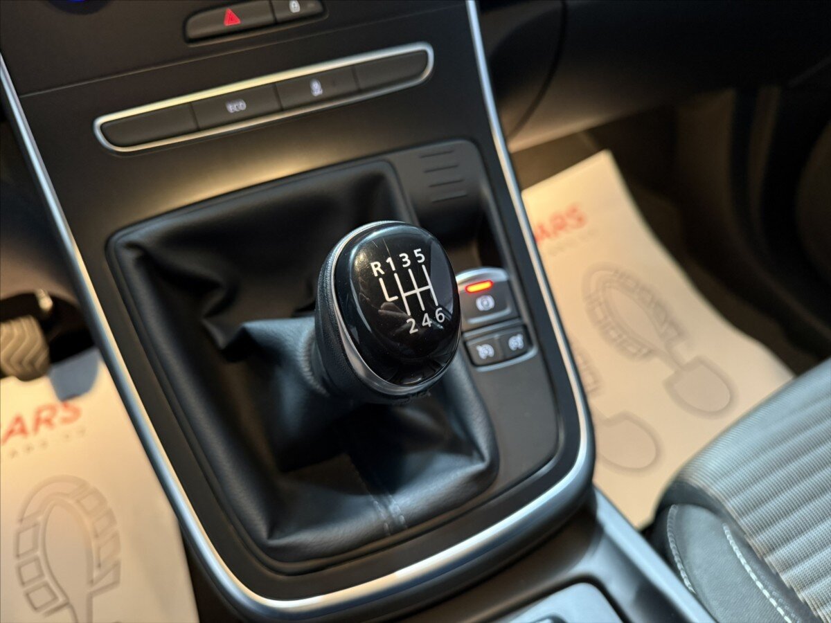 Renault Scénic MPV 1,2 l 85 kw