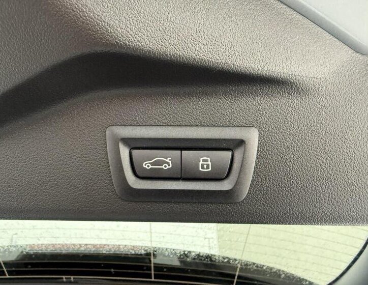 BMW X5 SUV 3,0 l 250 kw