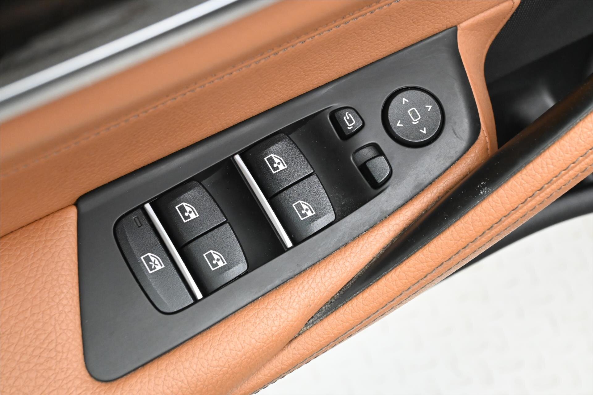 BMW Řada 5 Kombi 3,0 l 195 kw