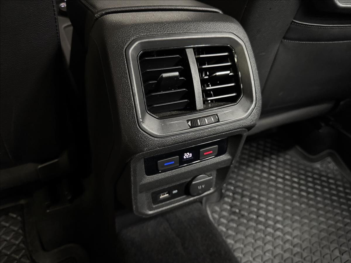 Volkswagen Tiguan Allspace SUV / Terénní 2,0 l 140 kw