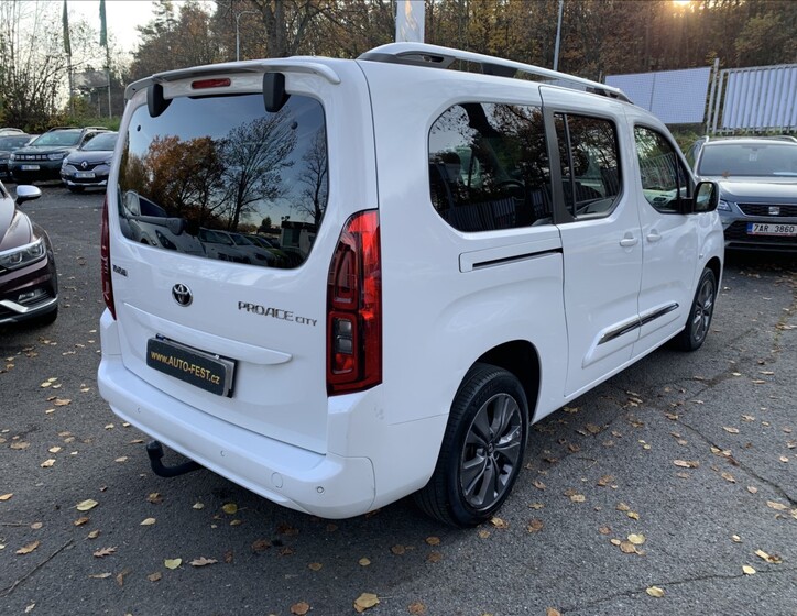 Toyota ProAce City Verso 8