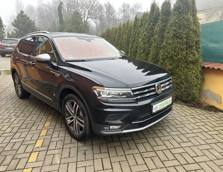 Volkswagen Tiguan 1