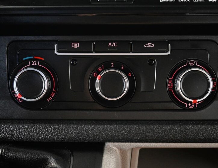 Volkswagen Transporter Skříň 2,0 l 75 kw