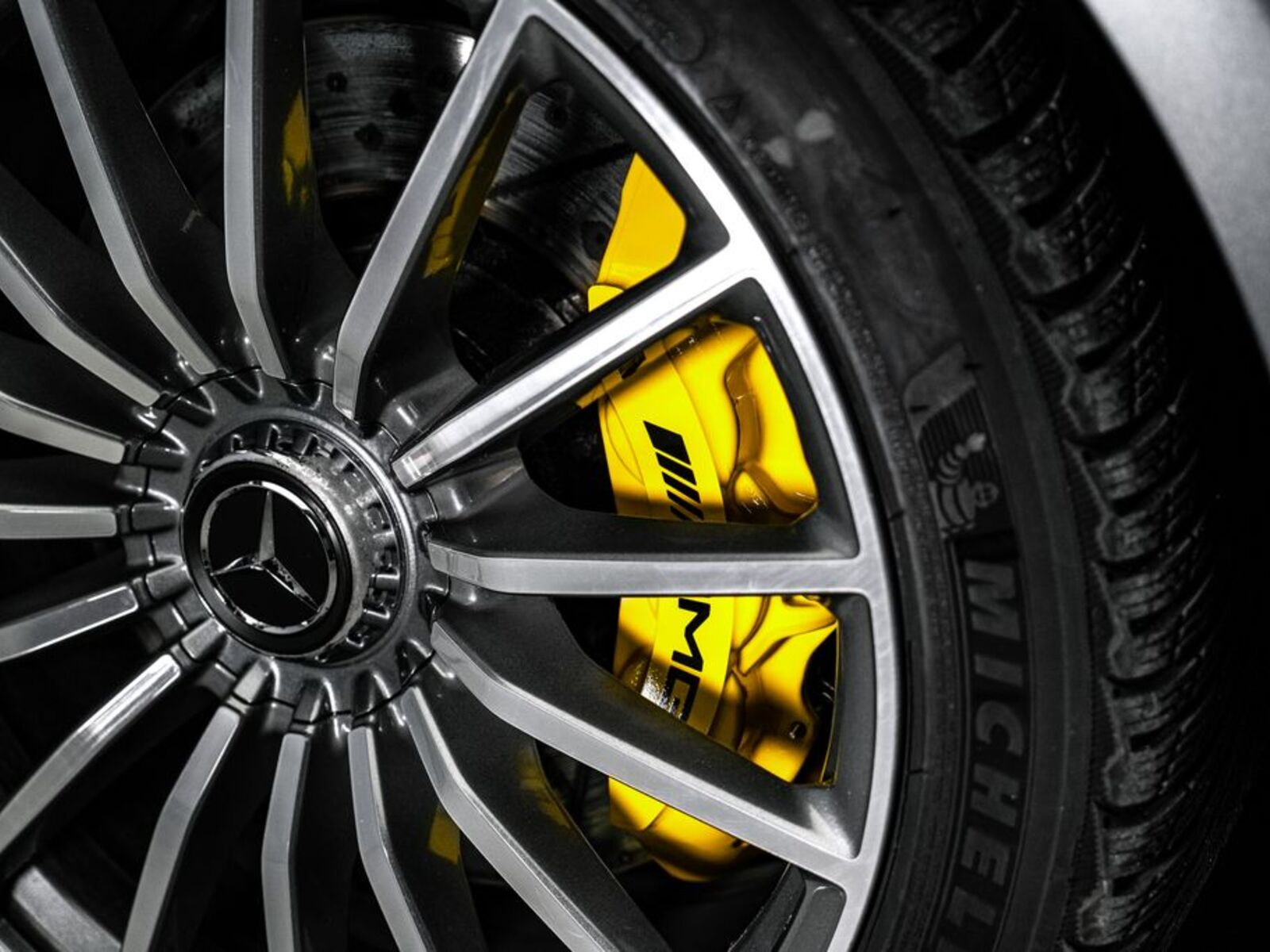 Mercedes-Benz AMG GT 11