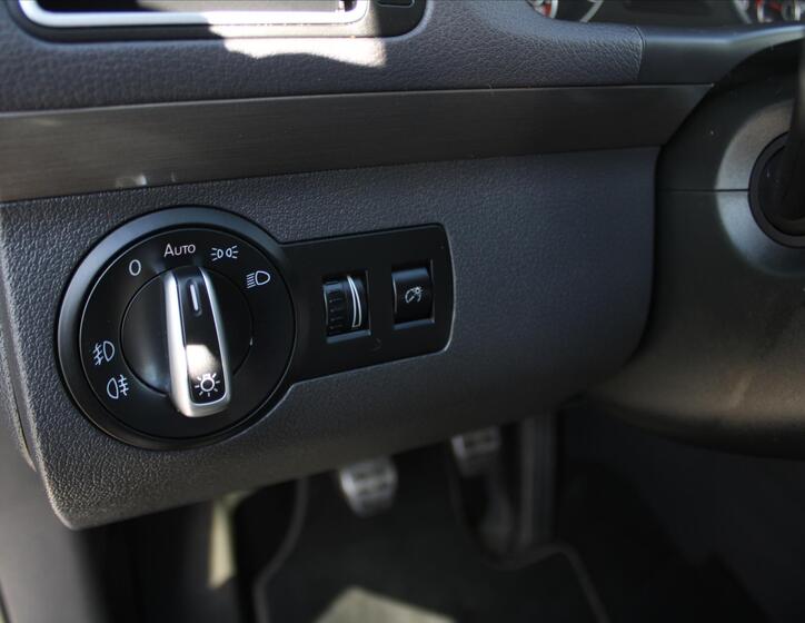 Volkswagen Touran 19