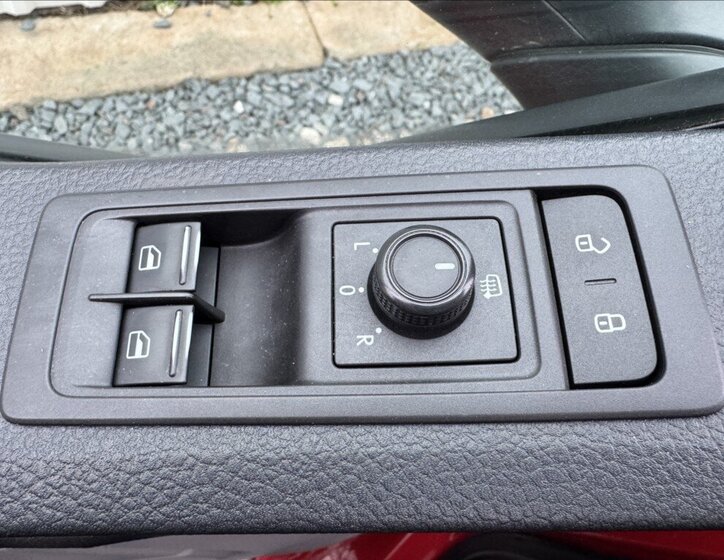 Volkswagen Transporter Skříň 2,0 l 110 kw