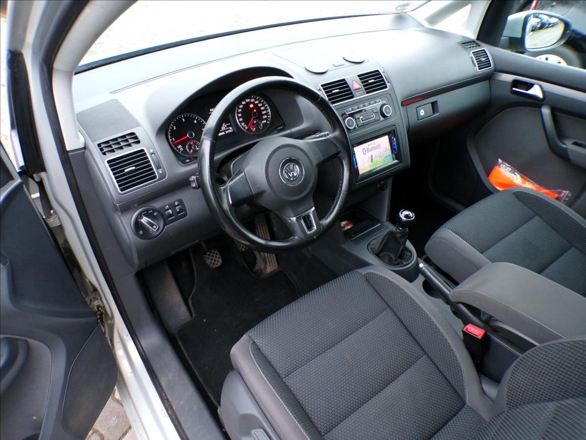 Volkswagen Touran Kombi 2,0 l 103 kw