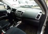 Mitsubishi Outlander SUV / Terénní 2,0 l 103 kw