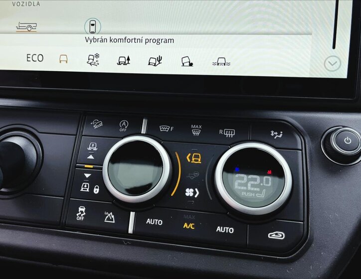 Land Rover Defender SUV / Terénní 3,0 l 183 kw