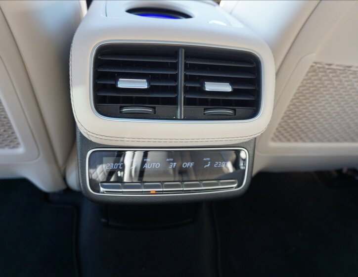 Mercedes-Benz GLS SUV / Terénní 4,0 l 450 kw