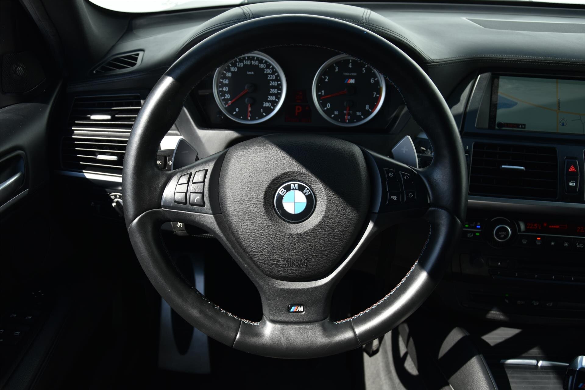 BMW X6 SUV / Terénní 4,4 l 408 kw