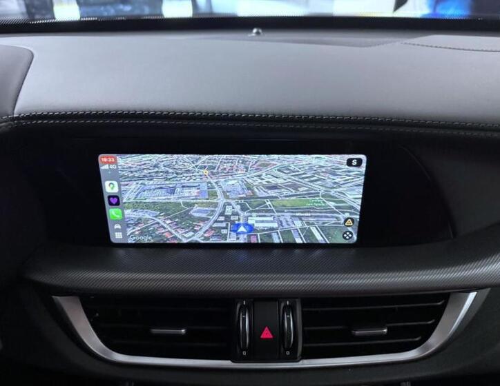 Alfa Romeo Stelvio 14