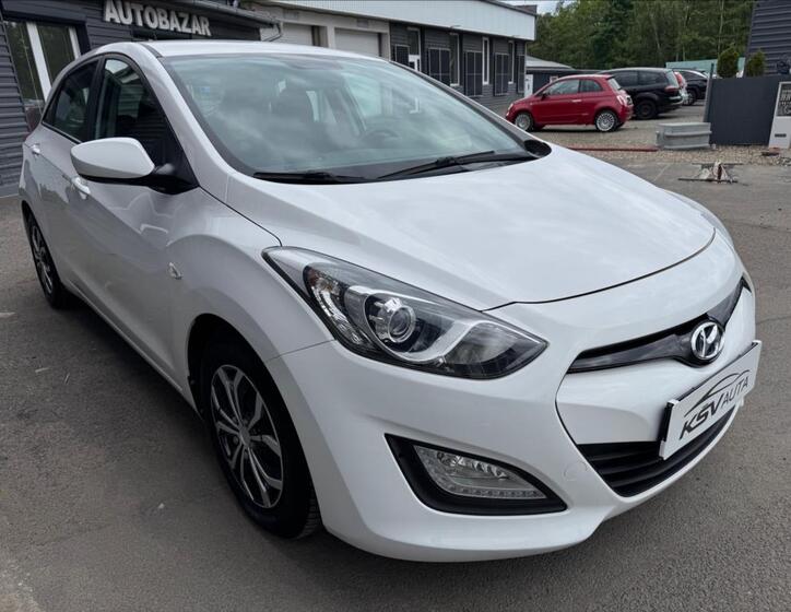 Hyundai i30 4
