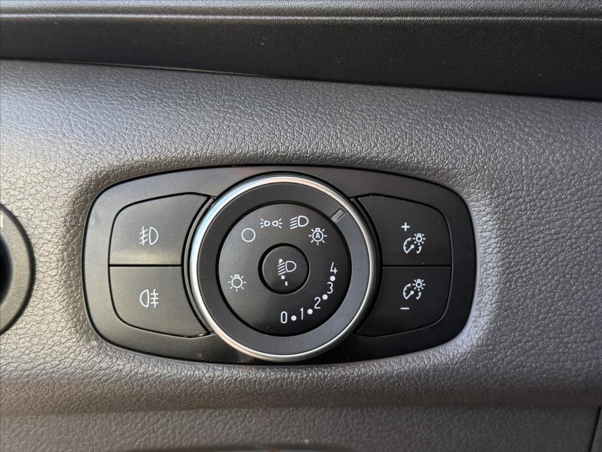 Ford Transit Skříň 2,0 l 96 kw