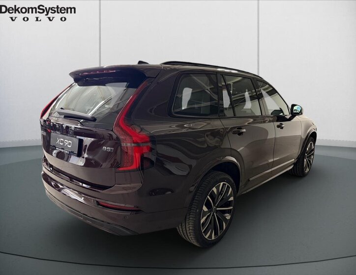 Volvo XC90 SUV / Terénní 2,0 l 184 kw