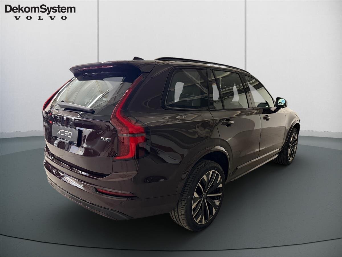 Volvo XC90 SUV / Terénní 2,0 l 184 kw