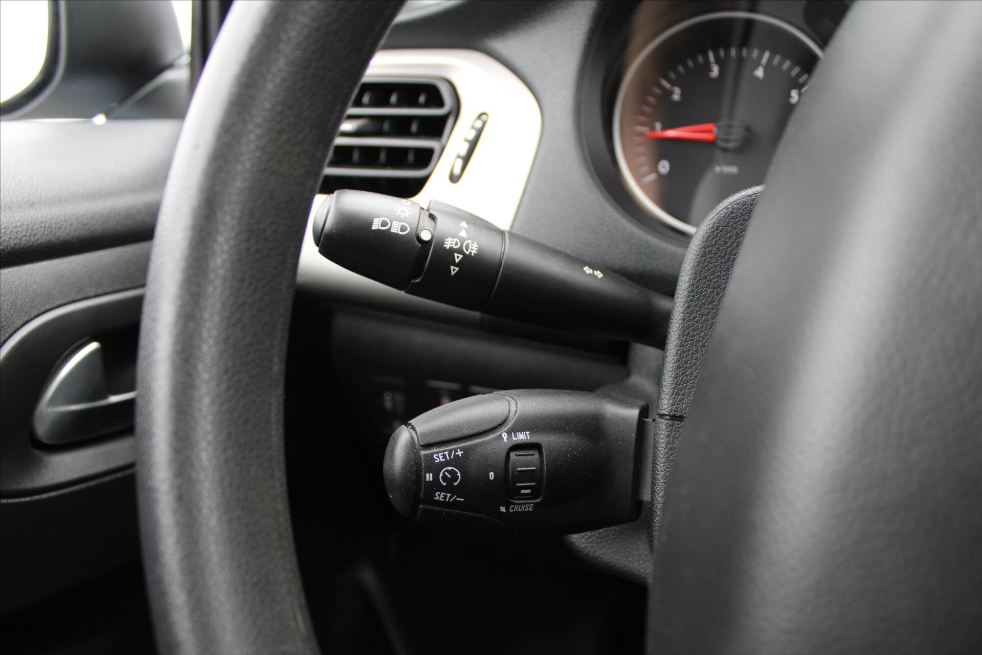 Citroën C-Elysée Sedan / Limuzína 1,6 l 73 kw