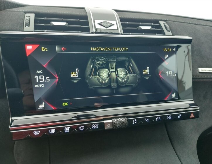 DS Automobiles DS7 Crossback SUV / Terénní 1,6 l 133 kw