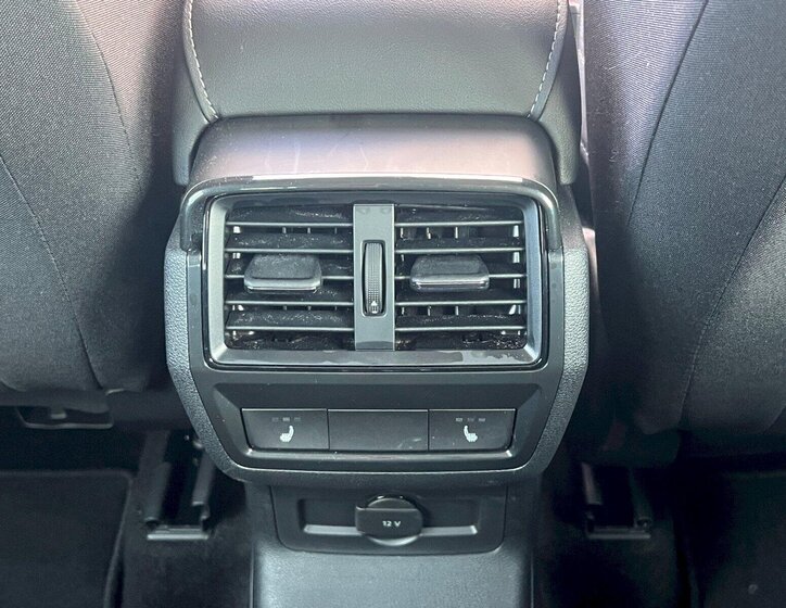 Škoda Karoq SUV 1,5 l 110 kw