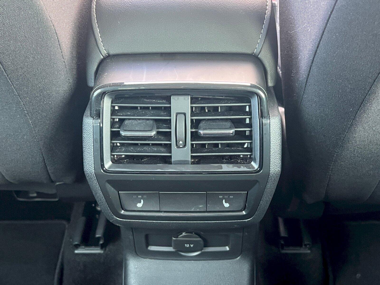 Škoda Karoq SUV 1,5 l 110 kw