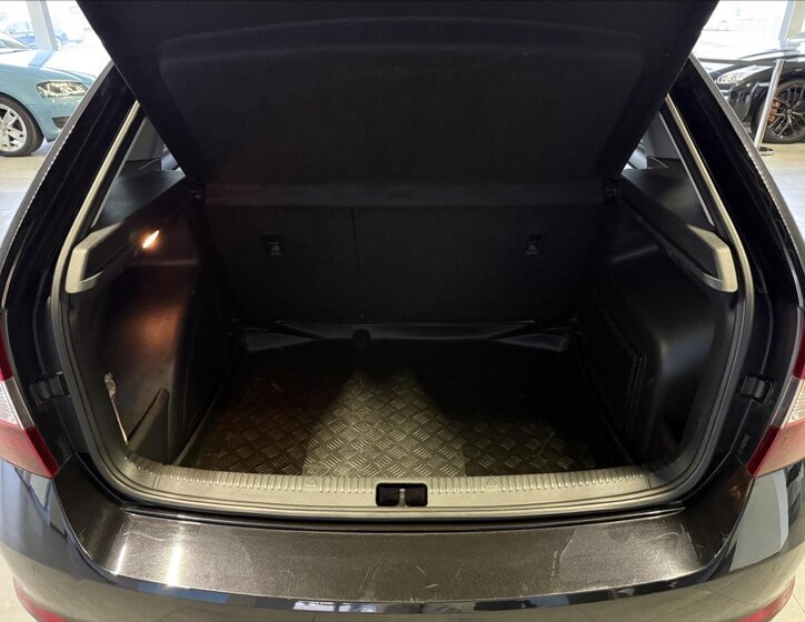 Škoda Rapid Hatchback 999,0 70 kw