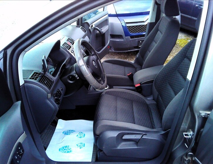 Volkswagen Touran Kombi 2,0 l 103 kw