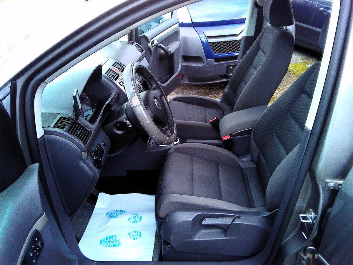 Volkswagen Touran Kombi 2,0 l 103 kw