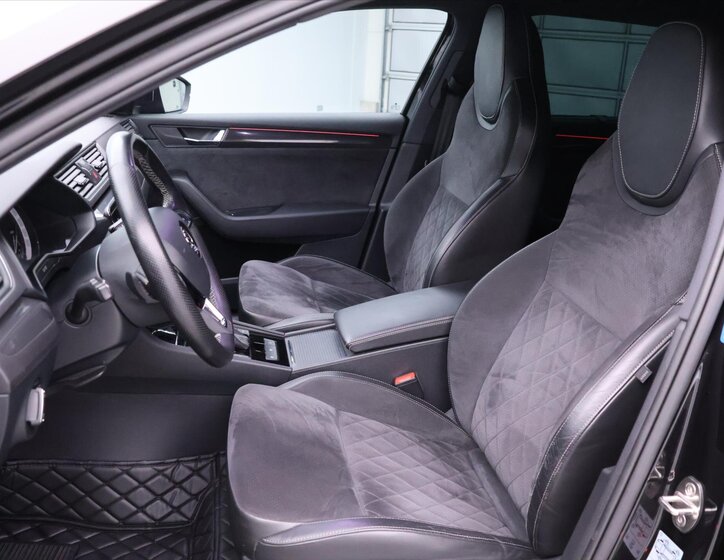 Škoda Superb Kombi 2,0 l 162 kw